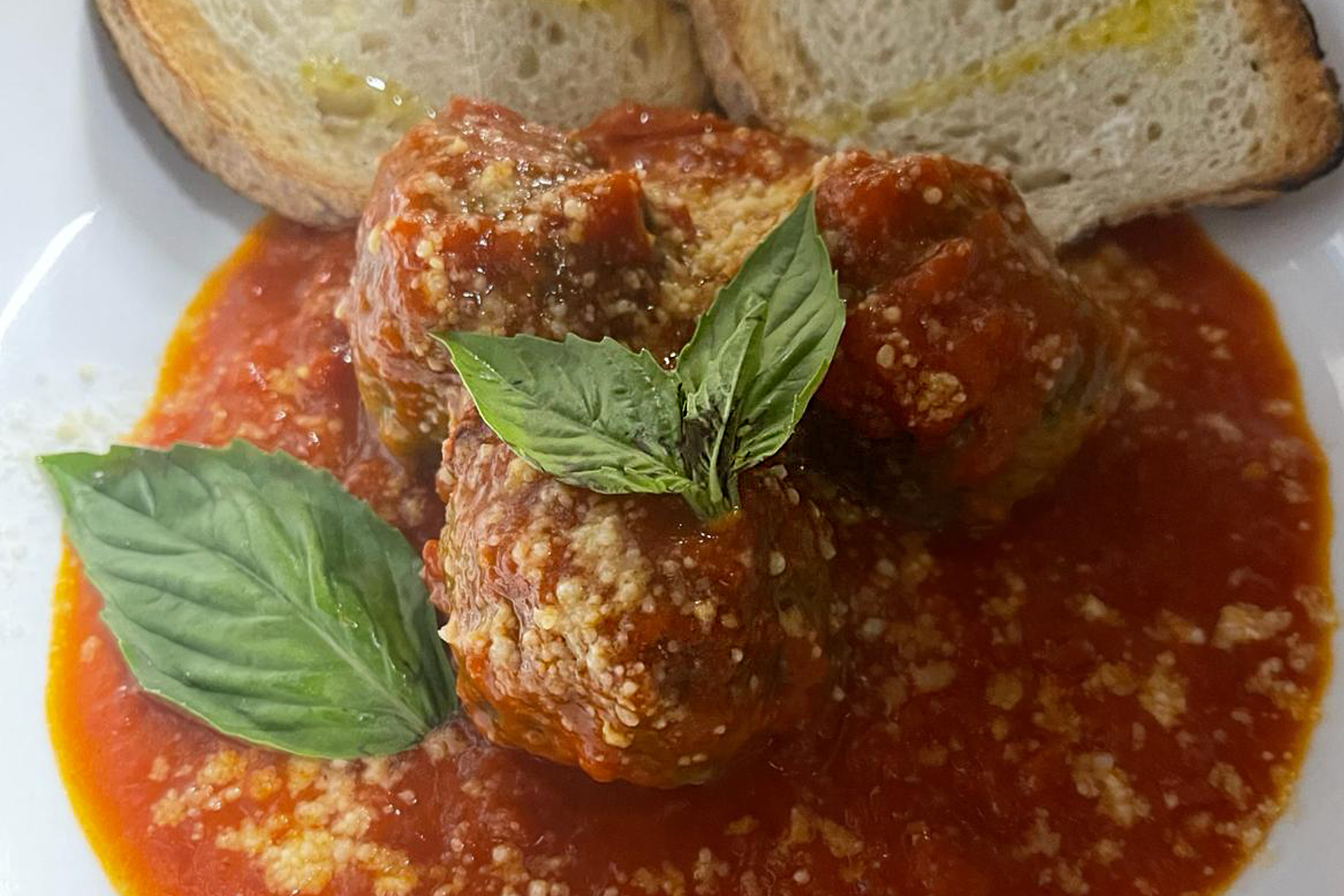 Homemade Italian meatballs 3 $15.95